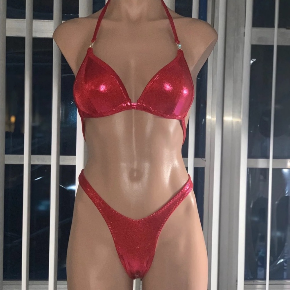 Bodybuilding posing suit